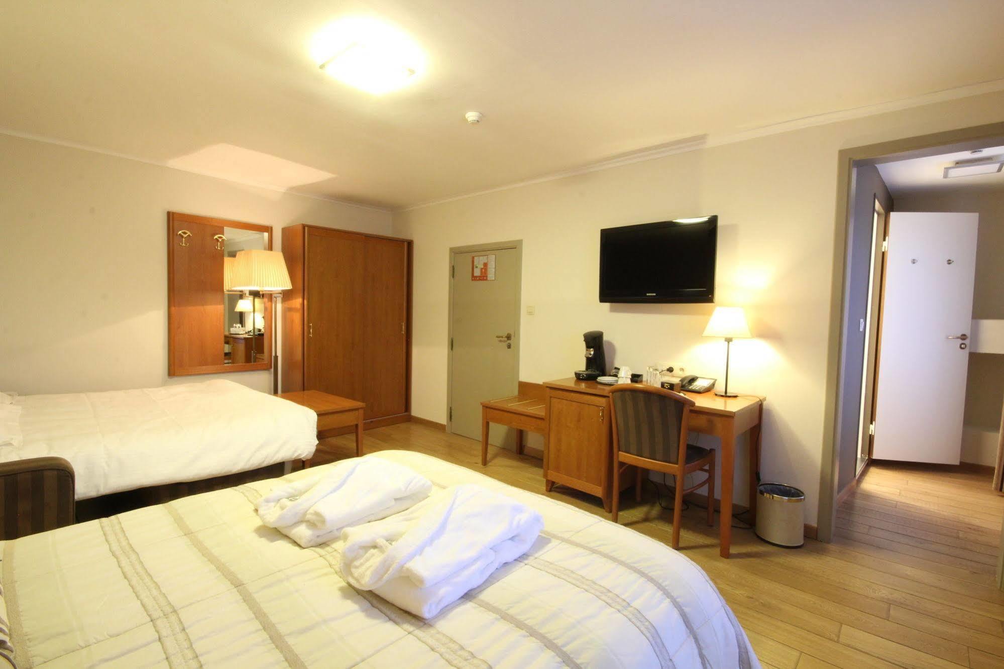 Hotel Le Fournil ルデュ エクステリア 写真